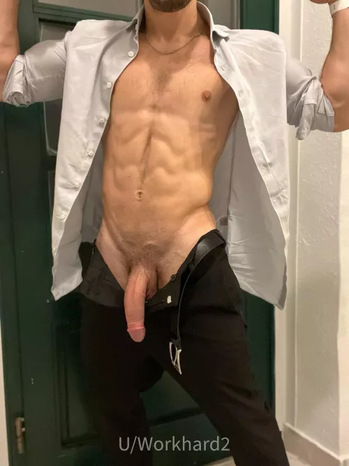 [21] Time to go out with the strong bro? 🥵