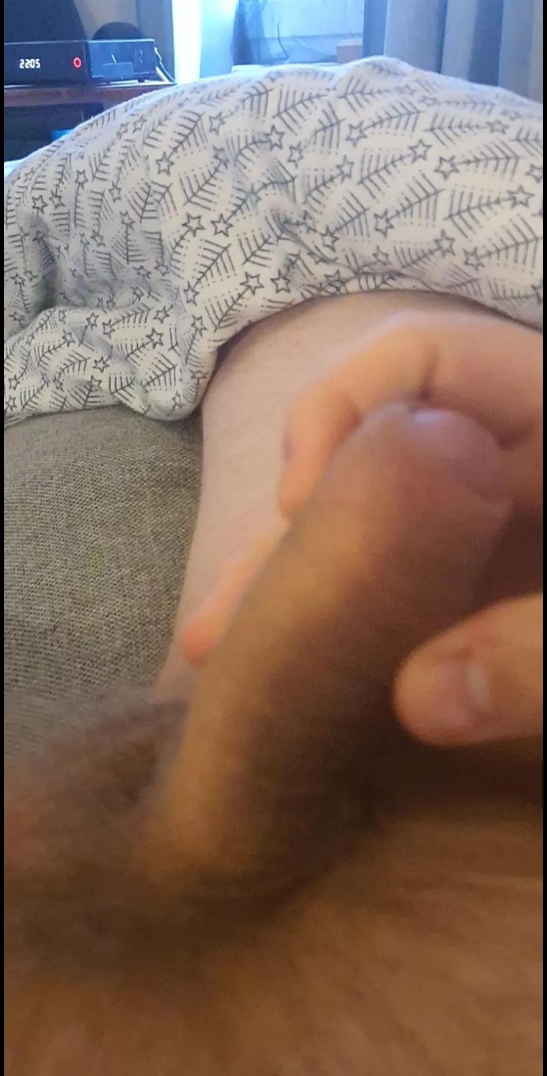 [21] year old looking for guys 18-22 ❤❤ I'm chubby and have a small dick ❤ dm for social media ❤❤