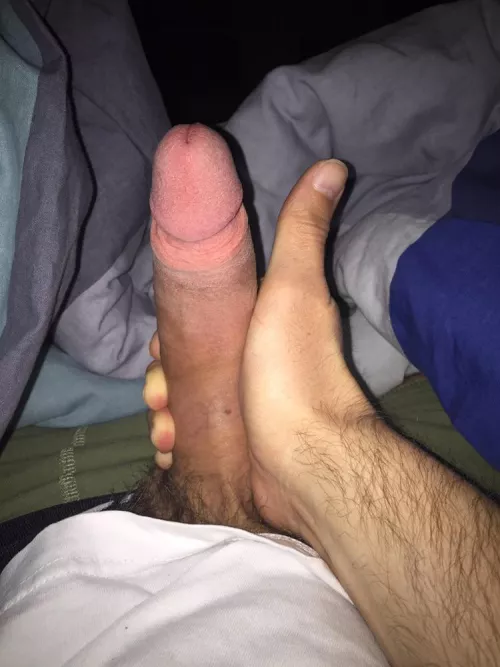 [22] Just woke up like this, anyone wanna suck me off?