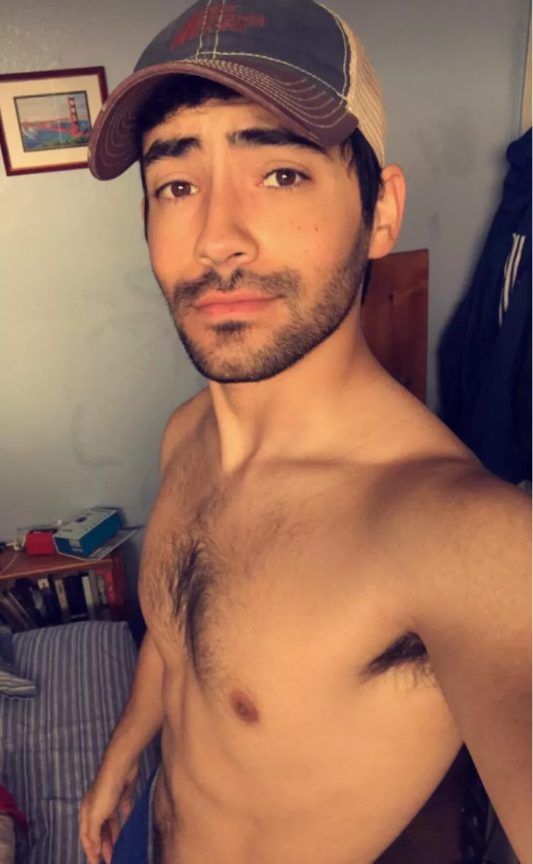 [22] morning bro 😘