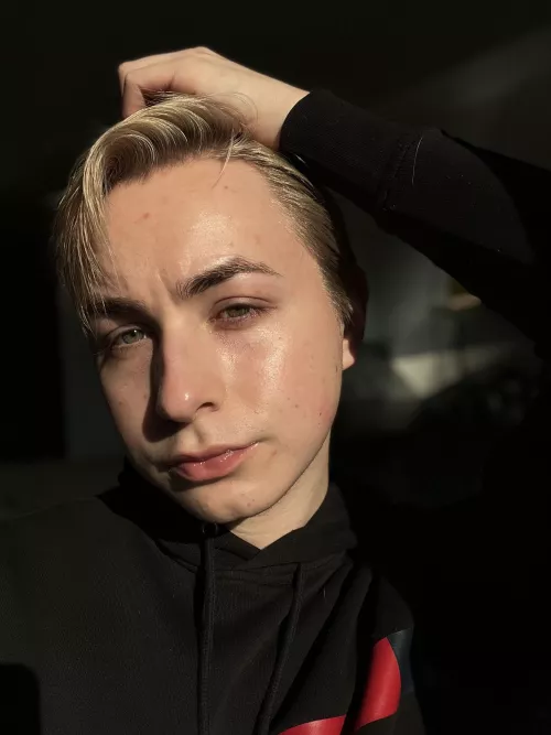 (23) want to play, or Chat?βΊοΈ