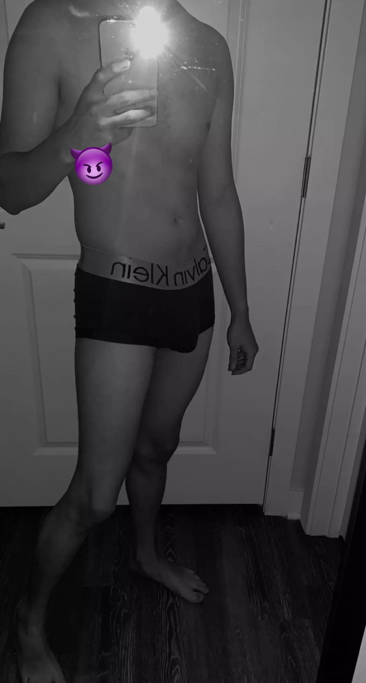 23 year old toned twink from FL looking for similar guys. Lmk if you’re down to chat about my bf. I want to know how you’d help him cuck me, maybe hit him up 😈 if you’re a couple that like to show off, also hmu. Other kinks welcome too