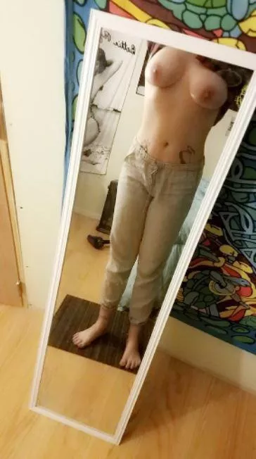 23F sexting for fun just snap me:eaivhas 23F sexting for fun just snap me:eaivhas