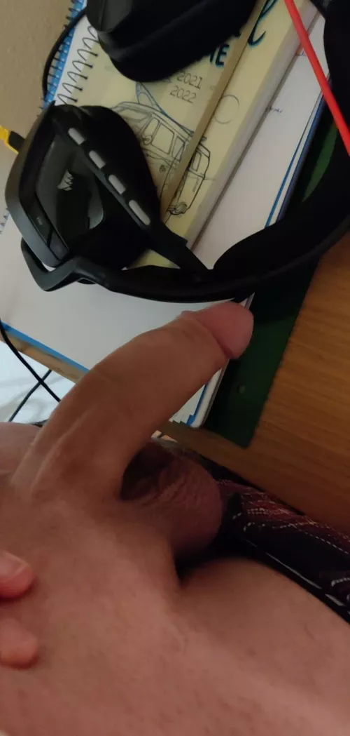 [24] Any bro would suck me?