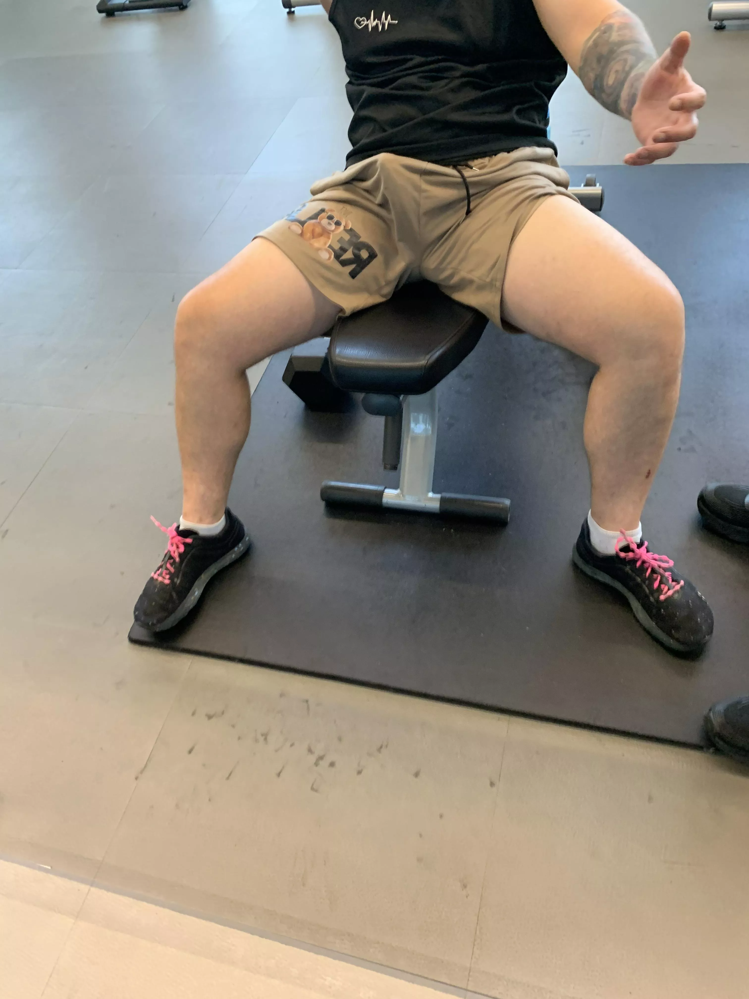 (24) Could you help me with my set 🥵 ? (24) Could you help me with my set 🥵 ?