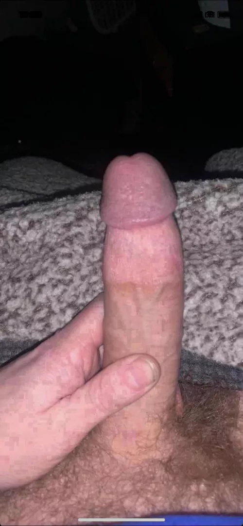 25 m USA looking to loyalty test anyone you want to offer up. Also love to give ratings or do any style captions on anything you send me. I love Milfs!! Kik Shawn_Studd7899