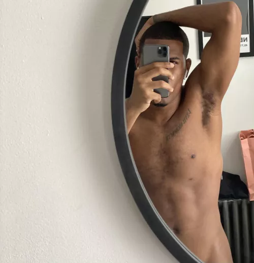 [26] being home naked>>