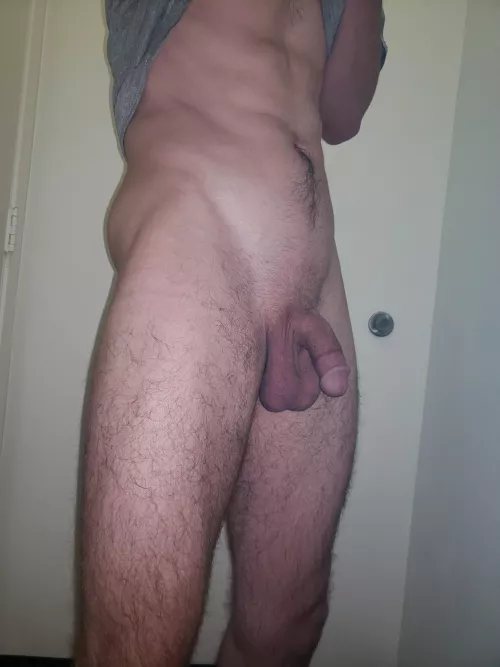 28[Los Angeles]Give these heavy balls a nice tongue massage and I'll give you a treat 😈