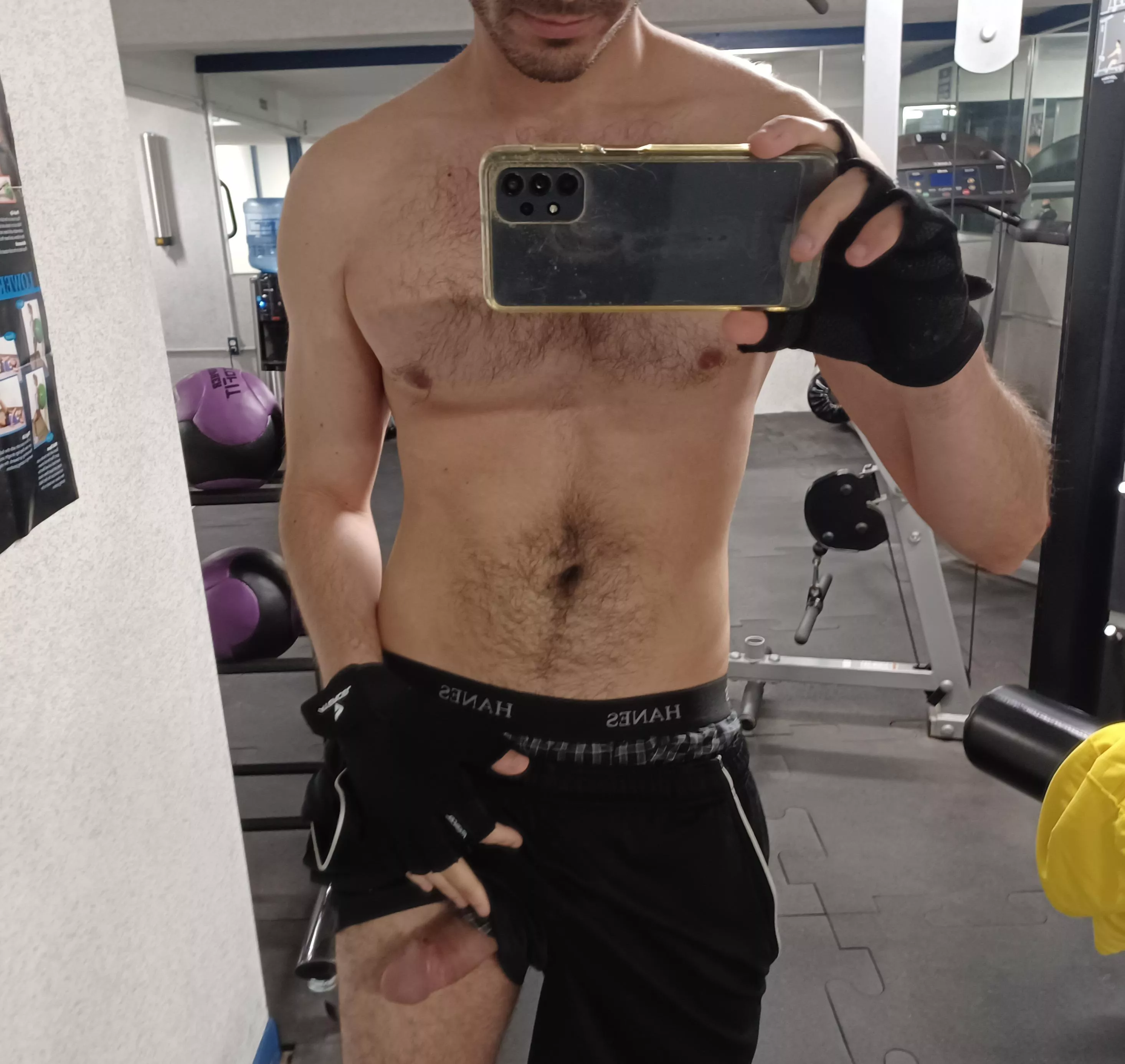 [29] gym was empty so... 🤷‍♂️