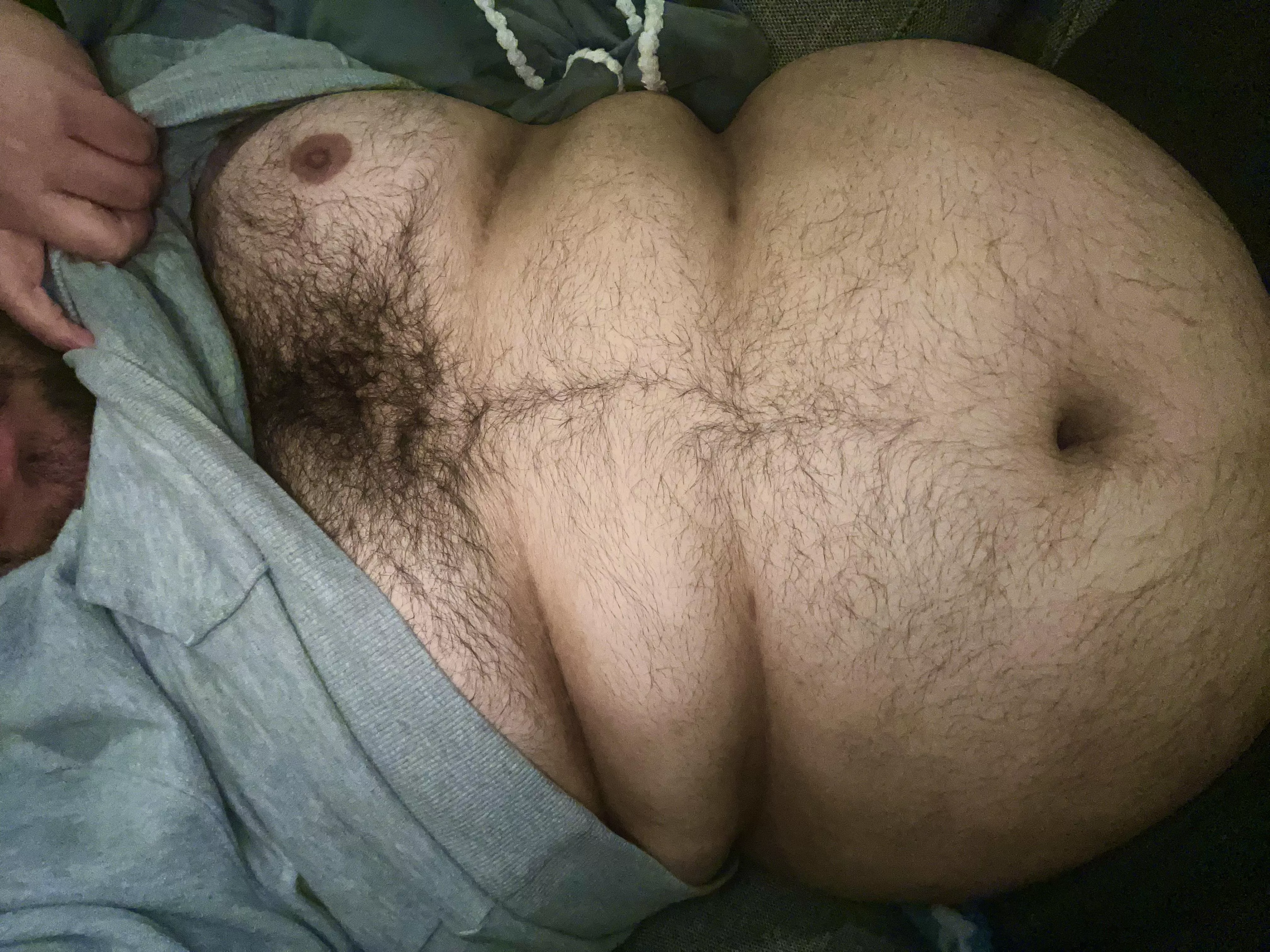 29 M Latino. Looking to chat and make some friends. Any nerdy guys? DMs open😗