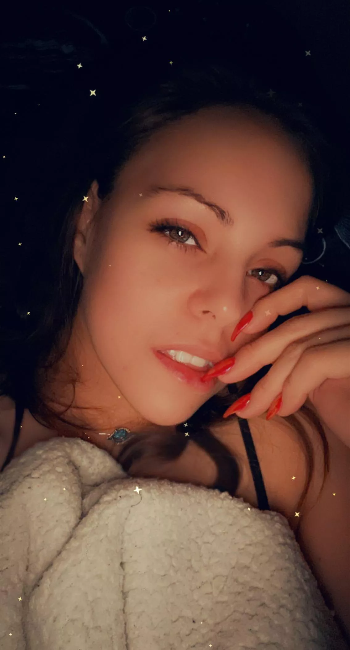 29f[oc]🪐Greetings Earthlings❤️ do you want to play on discord😏