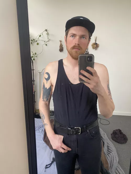 30 y/o queer veggie farmer in Vermont. How do I rate?