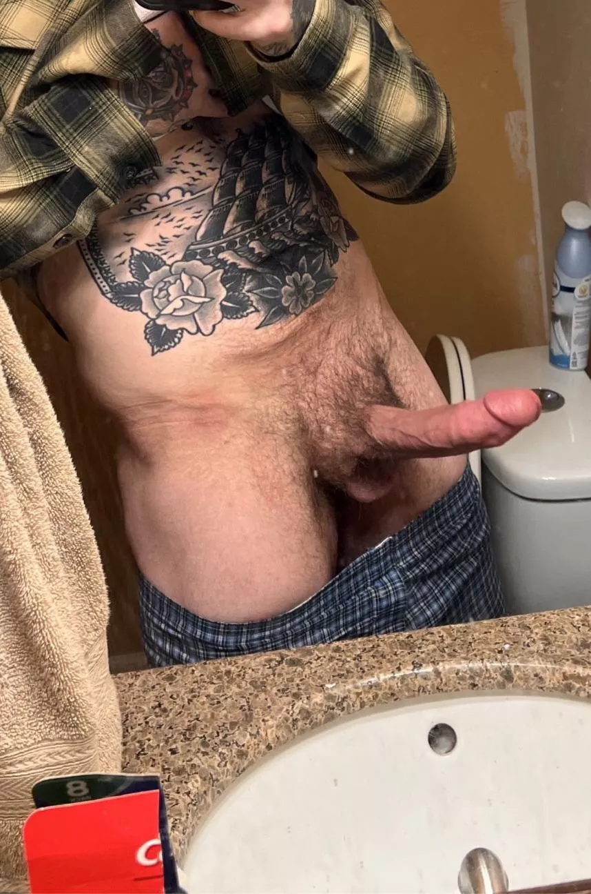 [30m] horny as fuck! Anyone up and stroking pm’s and comments encouraged!