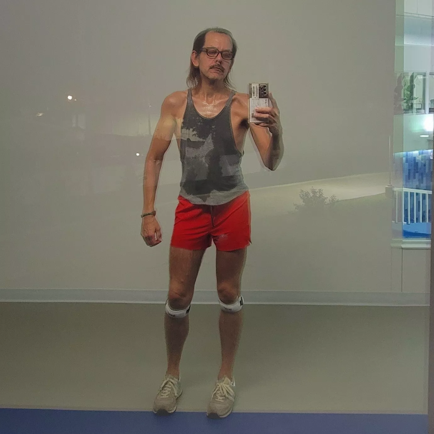 30min fast pace runner everyday. Aside from being all wet, do I look ok? 30min fast pace runner everyday. Aside from being all wet, do I look ok?