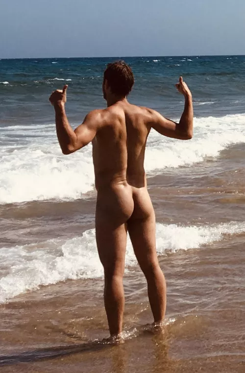 [31 y] Really like that butt