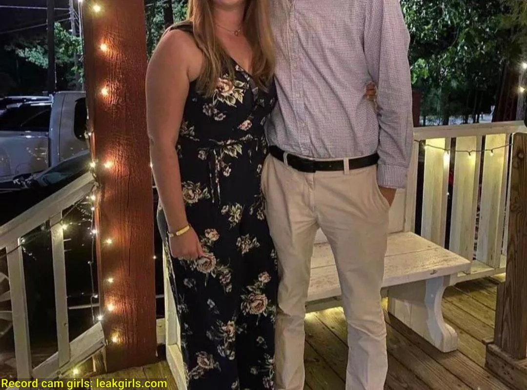 [31/27] [FM4F] hubby and I are looking for a new cake! We are patient and outgoing! Message us if you’re interested in starting out onoine or if you’re on the east coast! (: