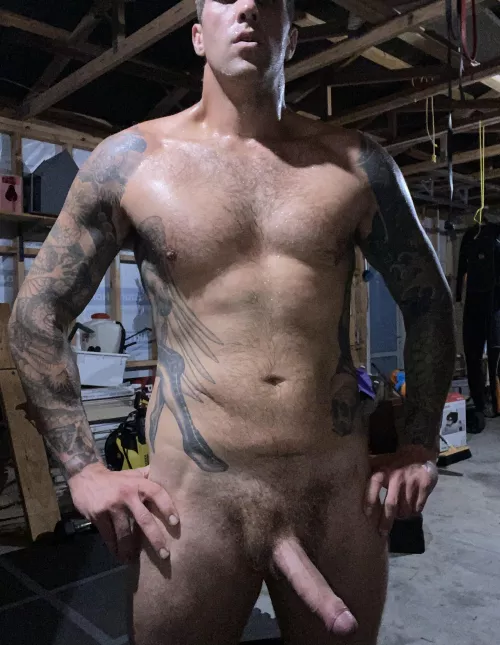 (35) 6’5” tall 8” dick. Any girls wanna fuck me in my garage gym?