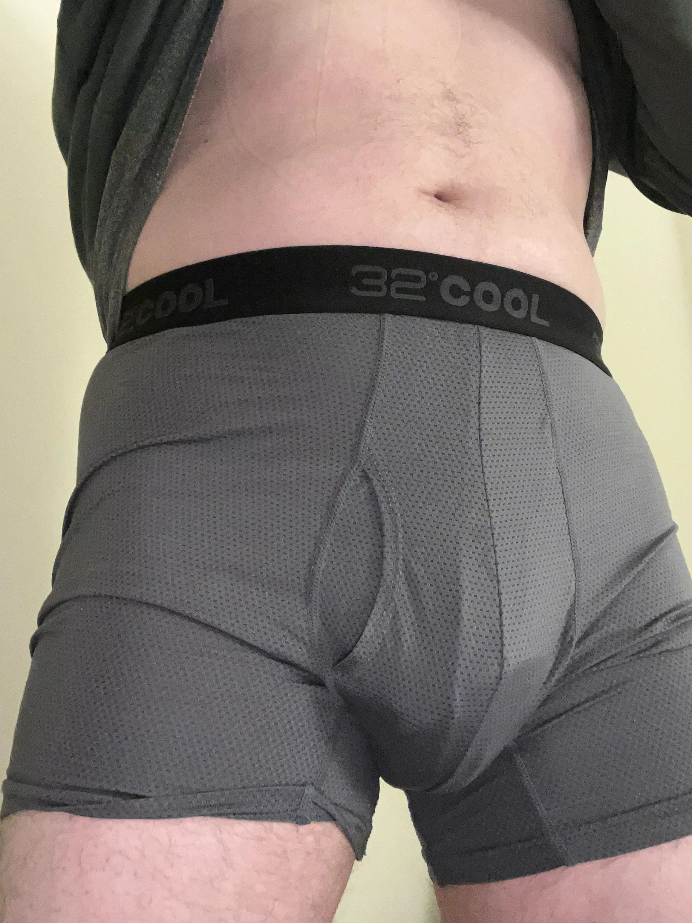 35 Daddy. Married. Love boy pussy. DM me