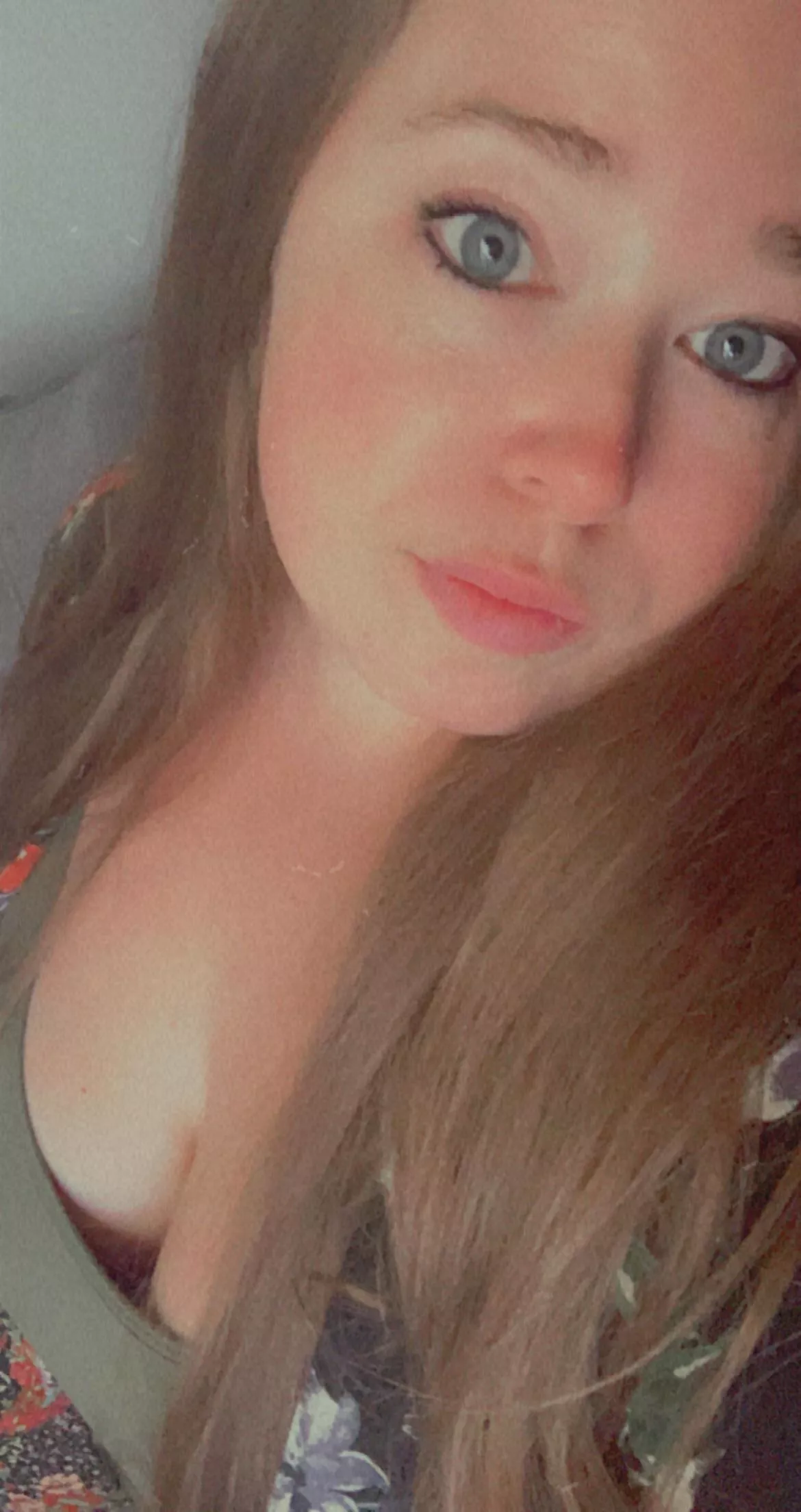 35F Sunday evening selfie 😘