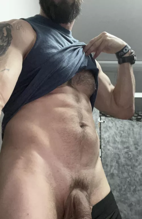 [40] (m)y bad if I’m not supposed to post here… was feeling it 😝