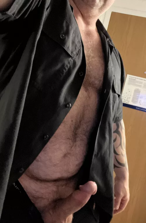 [42] looking… in the 407