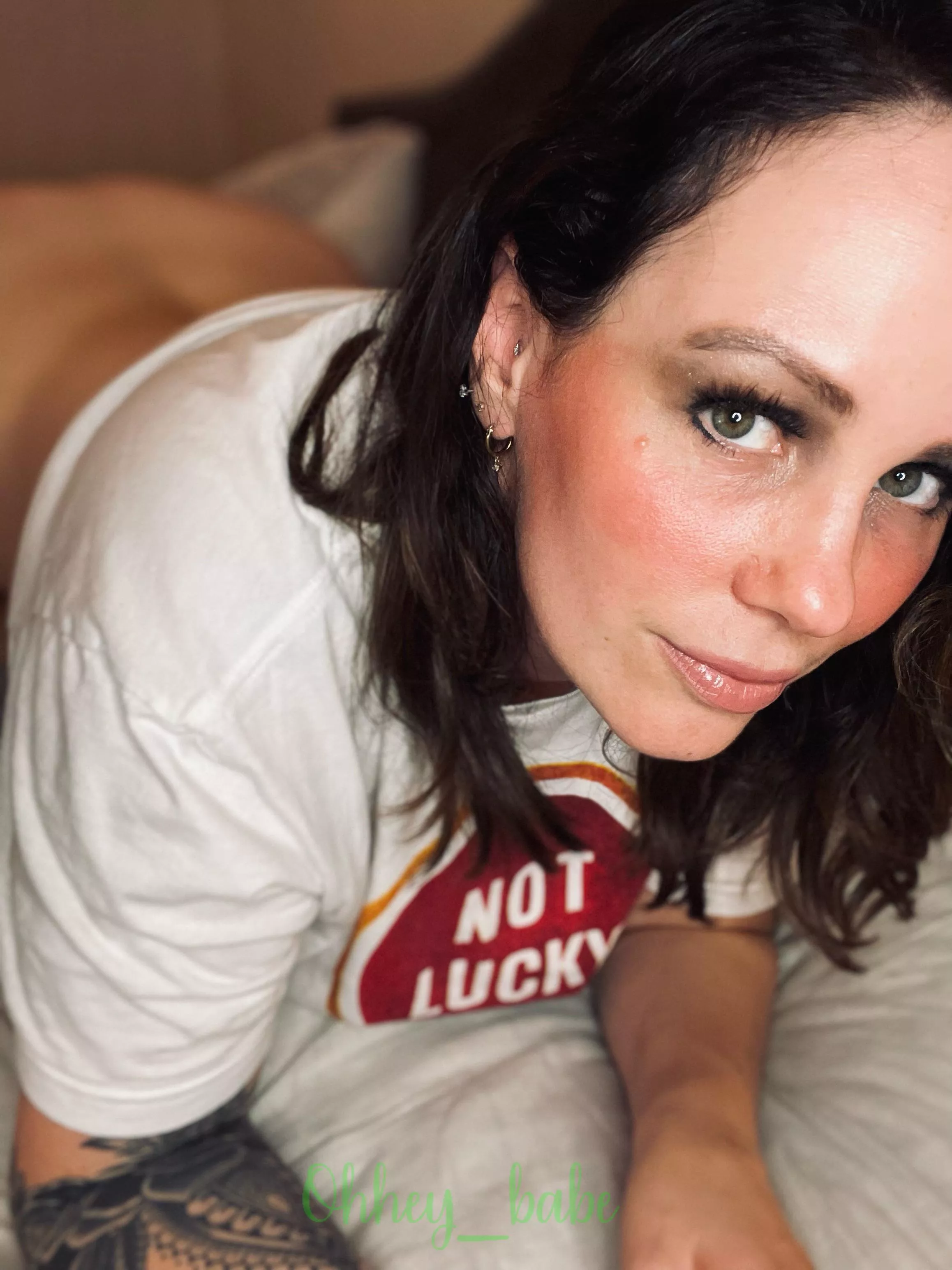 42 yo Mom. Always ready to be fucked.