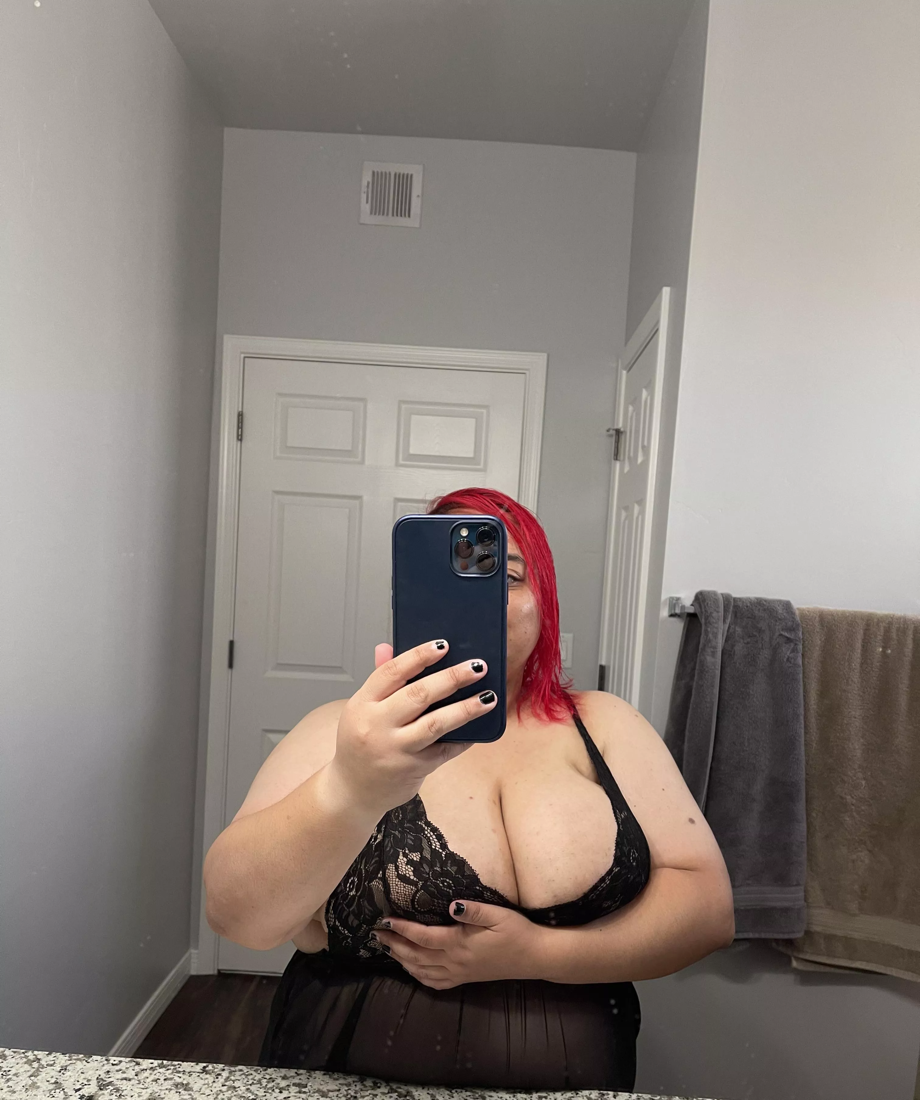 44G of cleavage ☺️