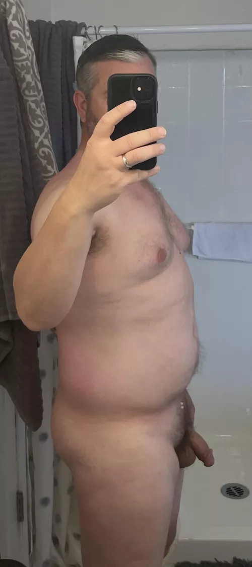 [45] daddy is all cleaned up. Who wants some