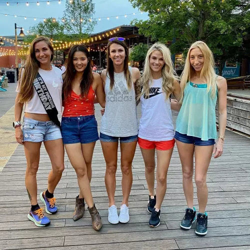 [5] Athletic friends