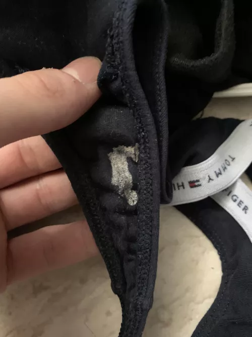 5 foot1 , 98 pounds ,21 year old , step sis pussy always leave them thong dirty👅