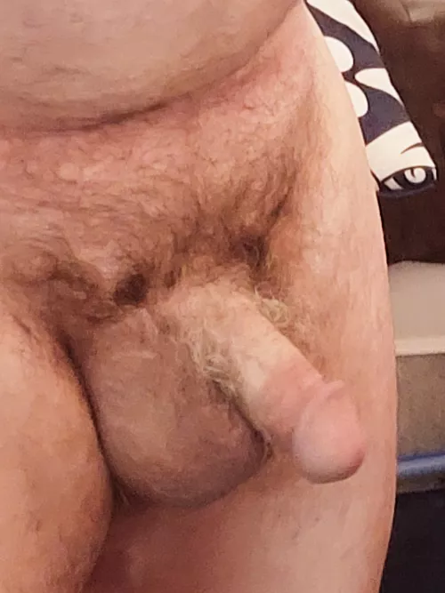[50] just got home to an empty house. wanna help me cum?
