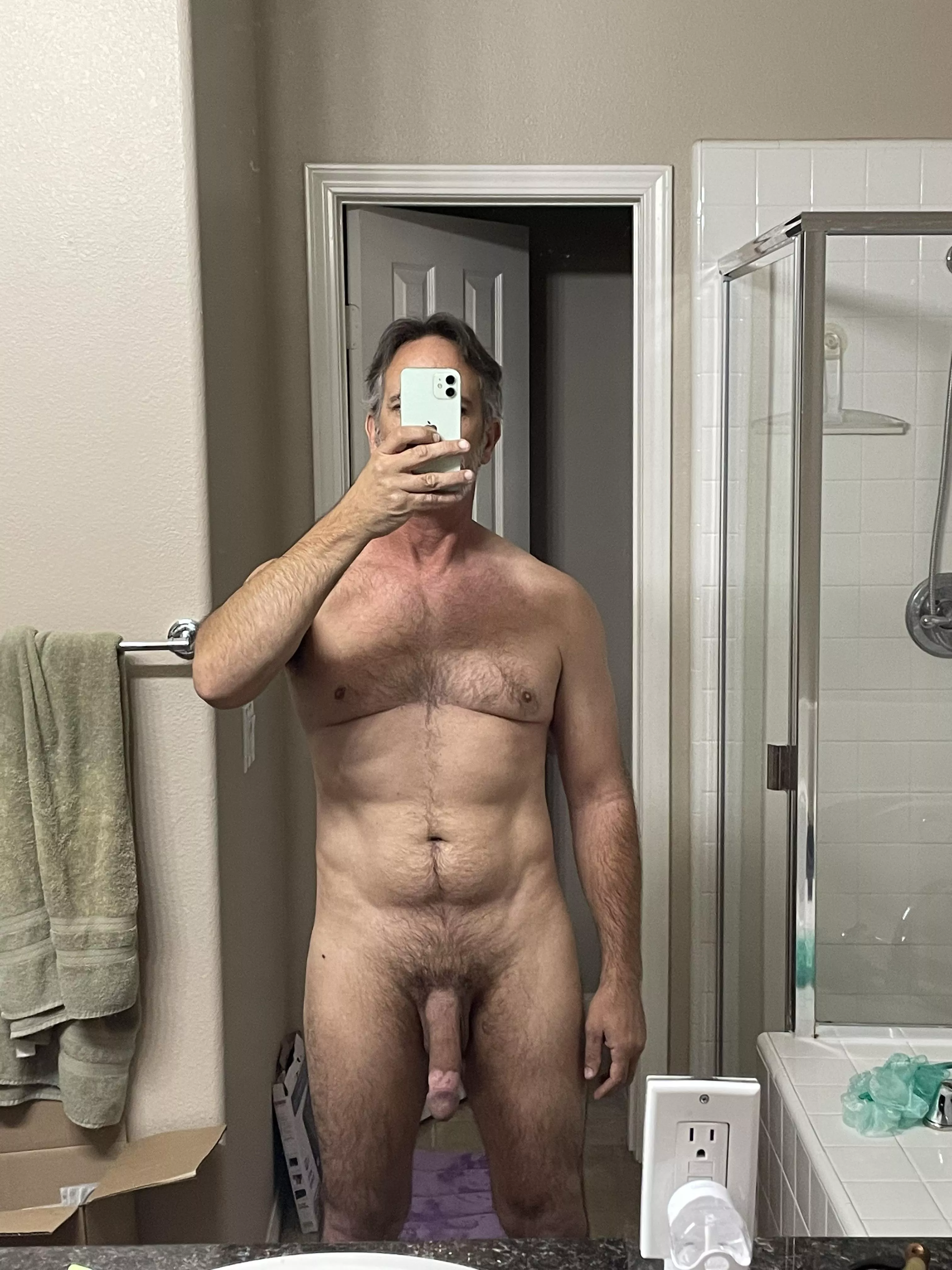 (54) Daddy in SoCal