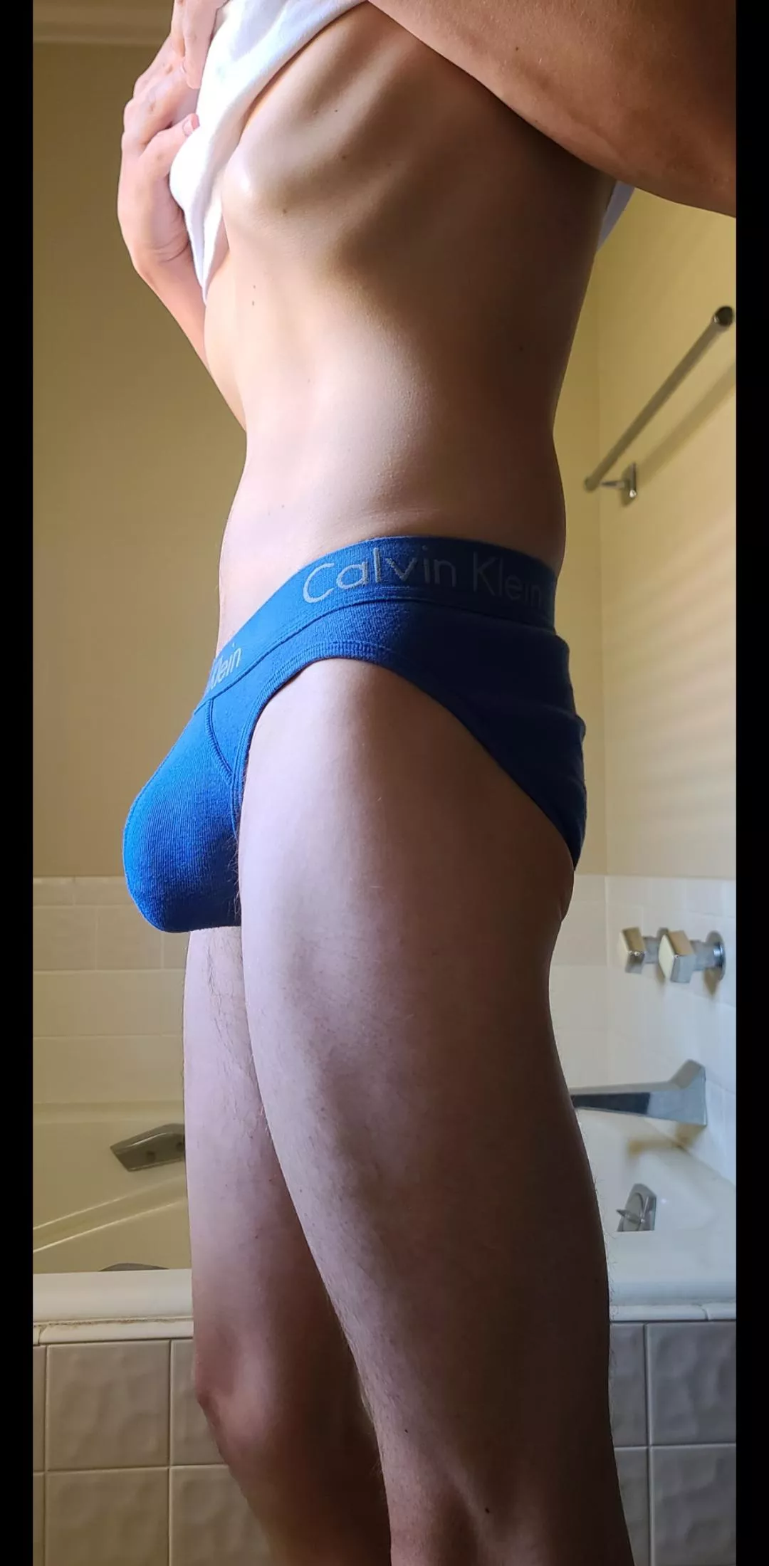 6'3 looks better in briefs