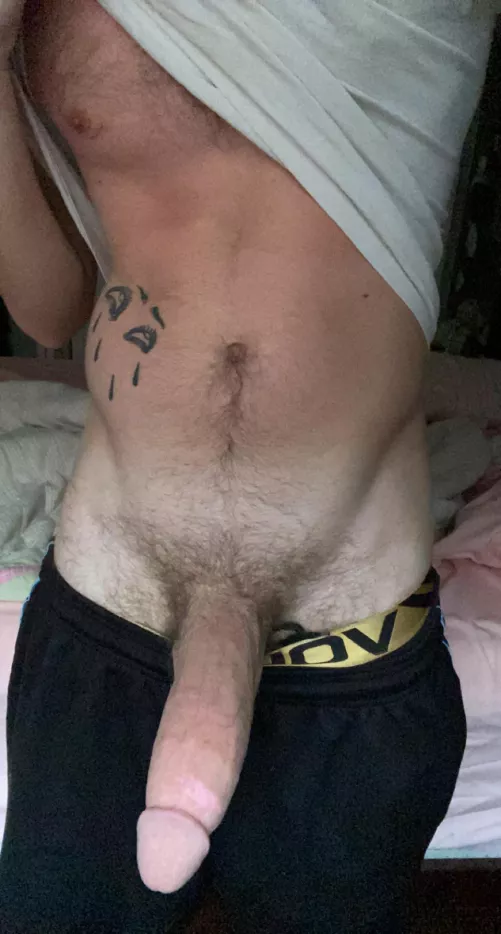 6β4β and hung like a horse π€