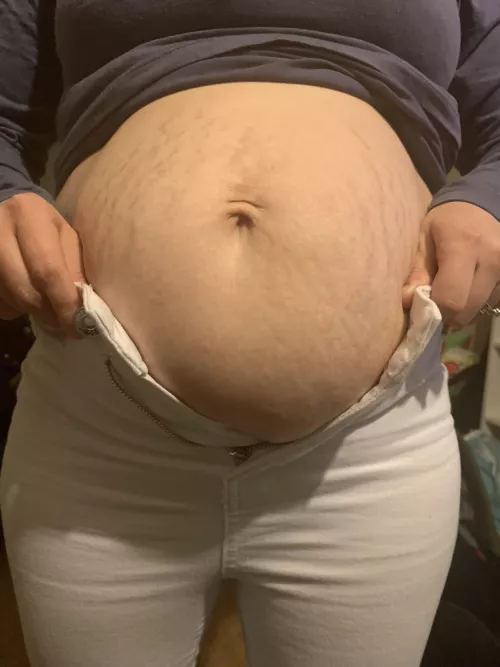 7 weeks and already need new clothes 😂