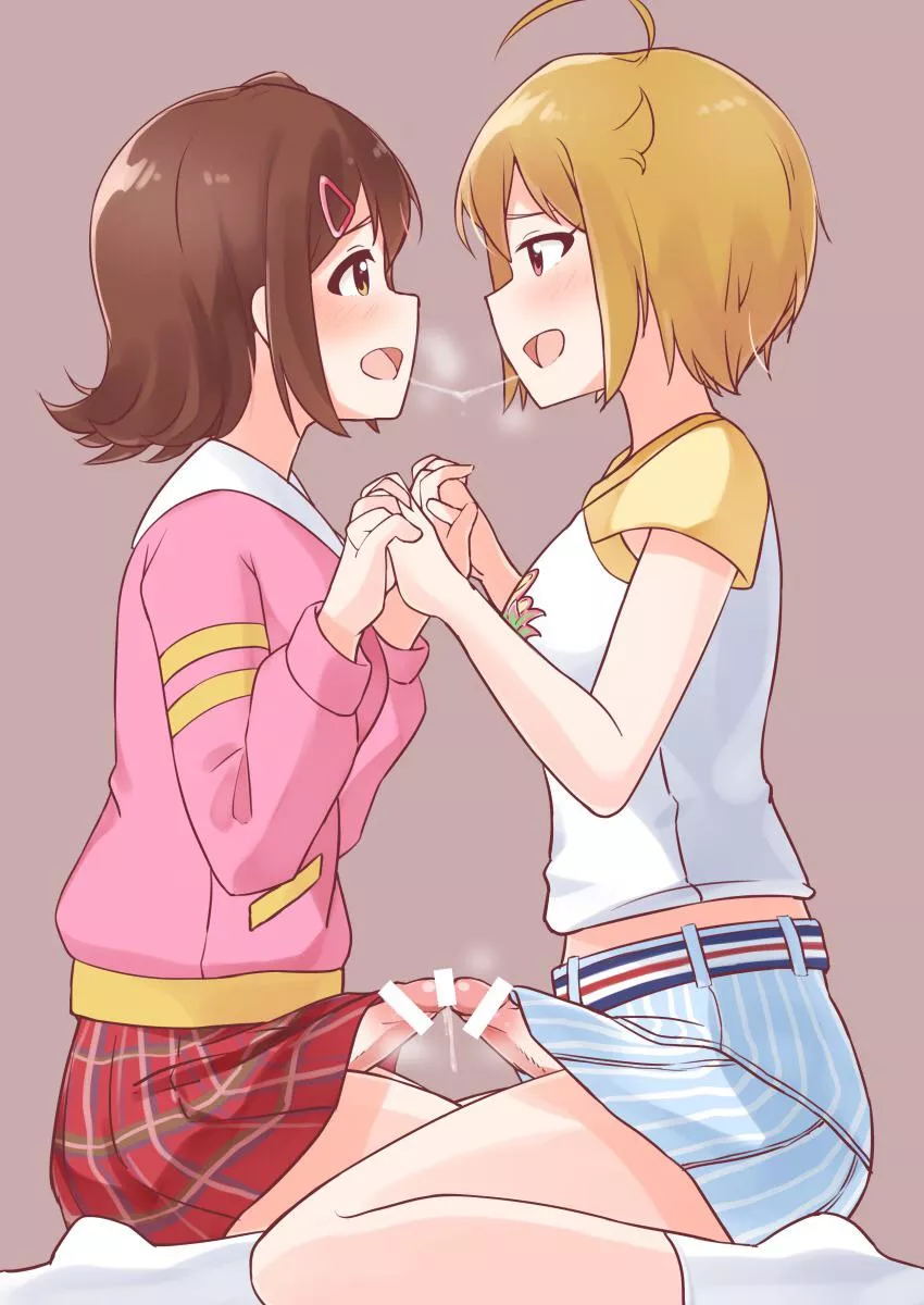 A bit of lovey dovey hand holding <3