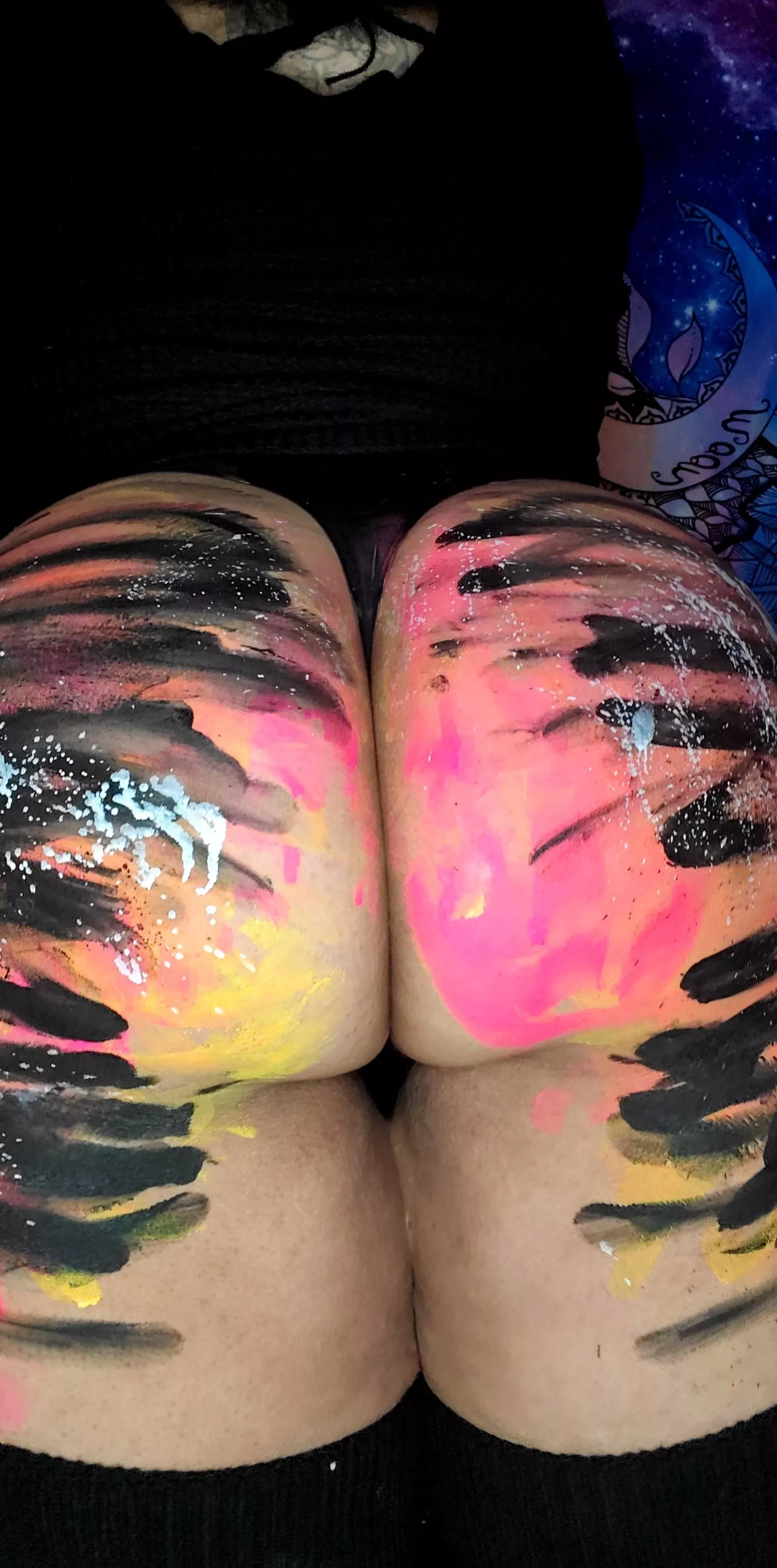 A little booty art for the creatives out there xo