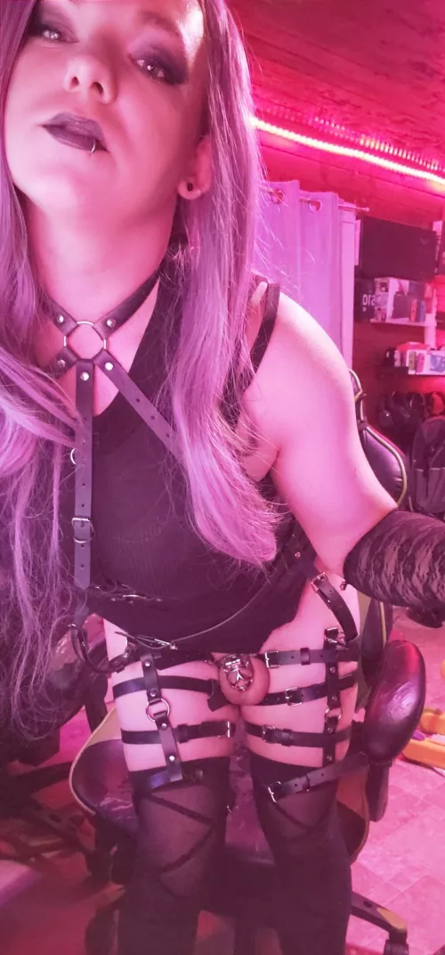 a little cock deserves a little cage 😋💜