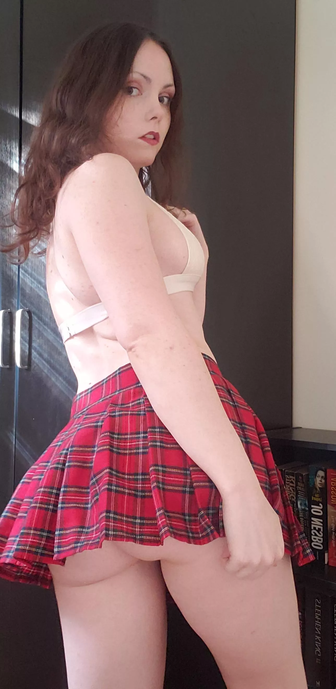 A little upskirt action to start your day off right [F]