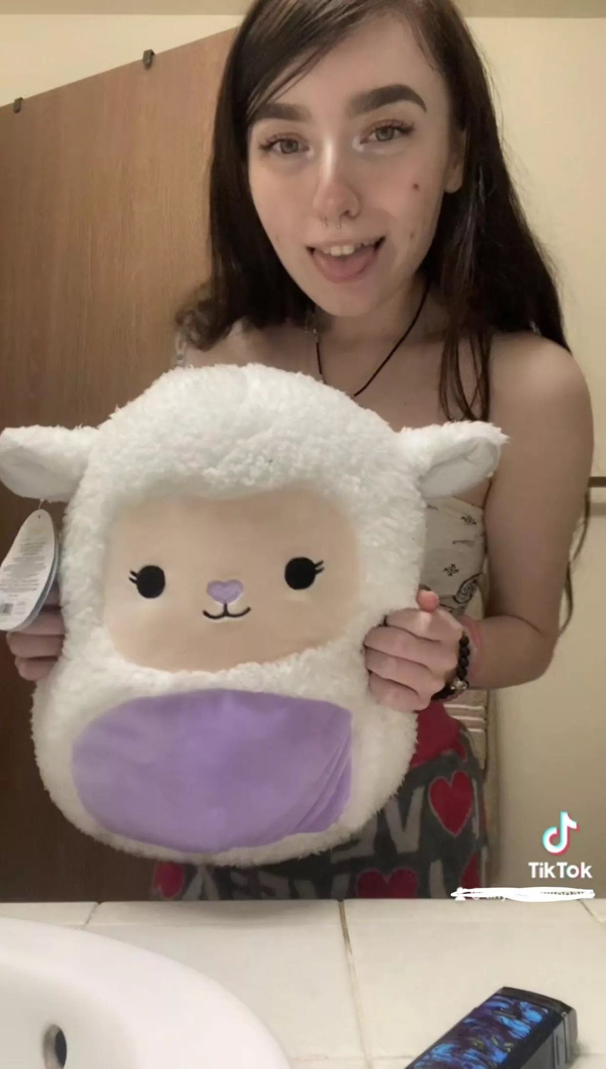 A really sweet person helped me choose this photo!!🍬 btw, this is Sophie 🐑💜