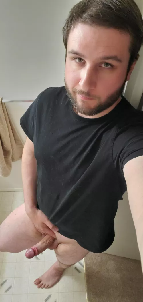 A tease before a shower. Feel free to join for that part 😁