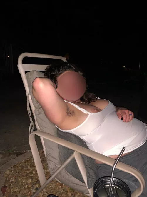 A tight white tank, a fire, and good tunes. What else does a girl need? 🔥🔥🔥