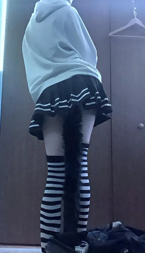 Aaaah~! Here! Old photo, first post on this new account, wondering if I should do more? :3 (Don’t worry~ my bum is covered in this photo -w- )