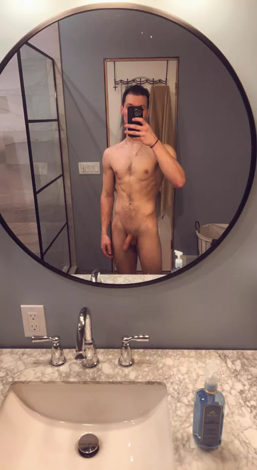 About to hop in the shower and thought I’d take a pic for you guys ;))