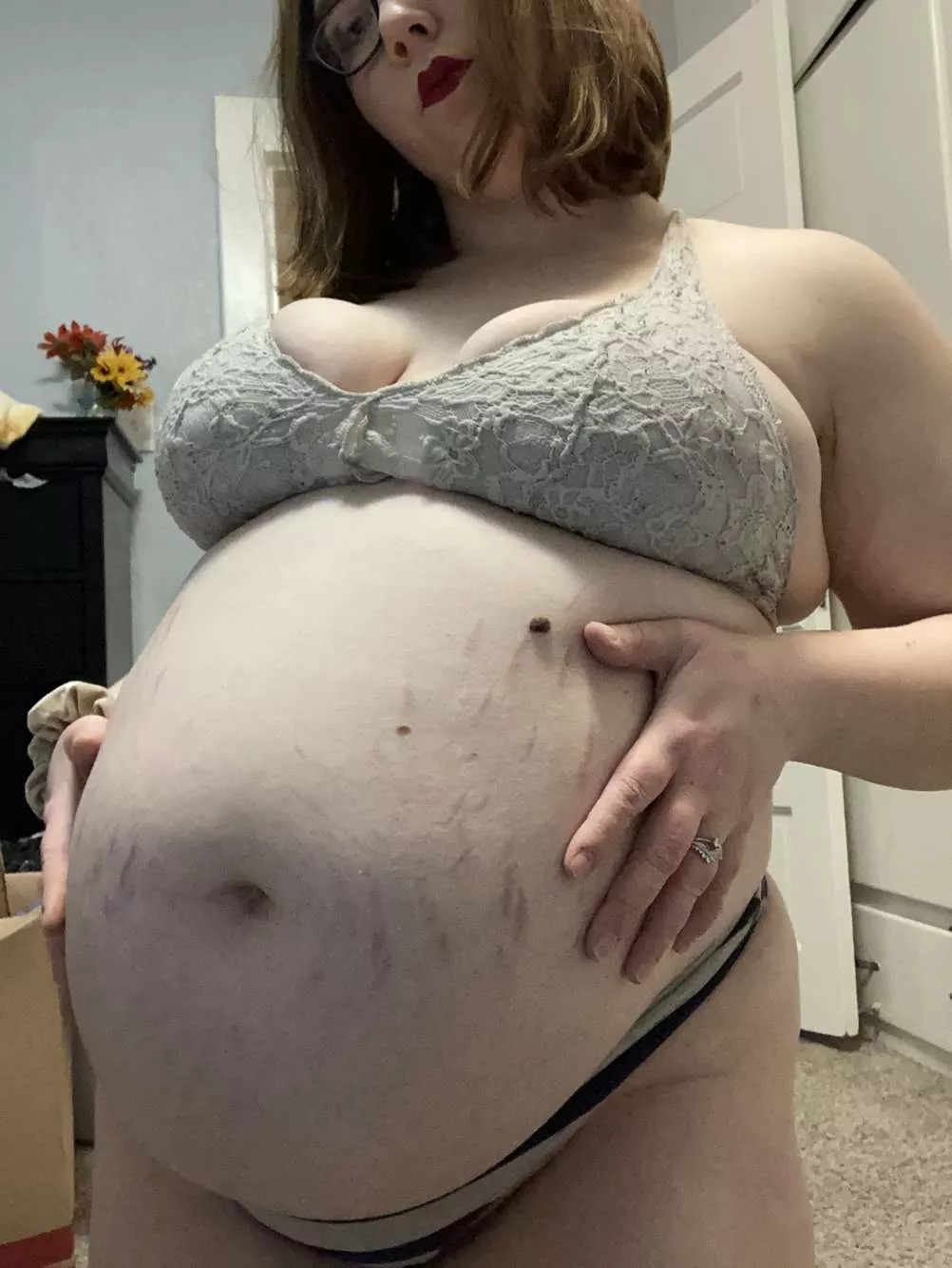 About to pop! See me while you can 👀