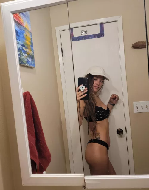 after 2 weeks of travel I made it home to my van! and that always feels good! (f)