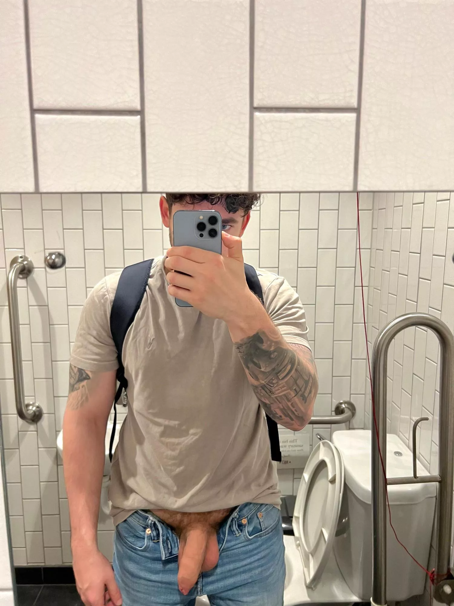 Airport selfie Airport selfie