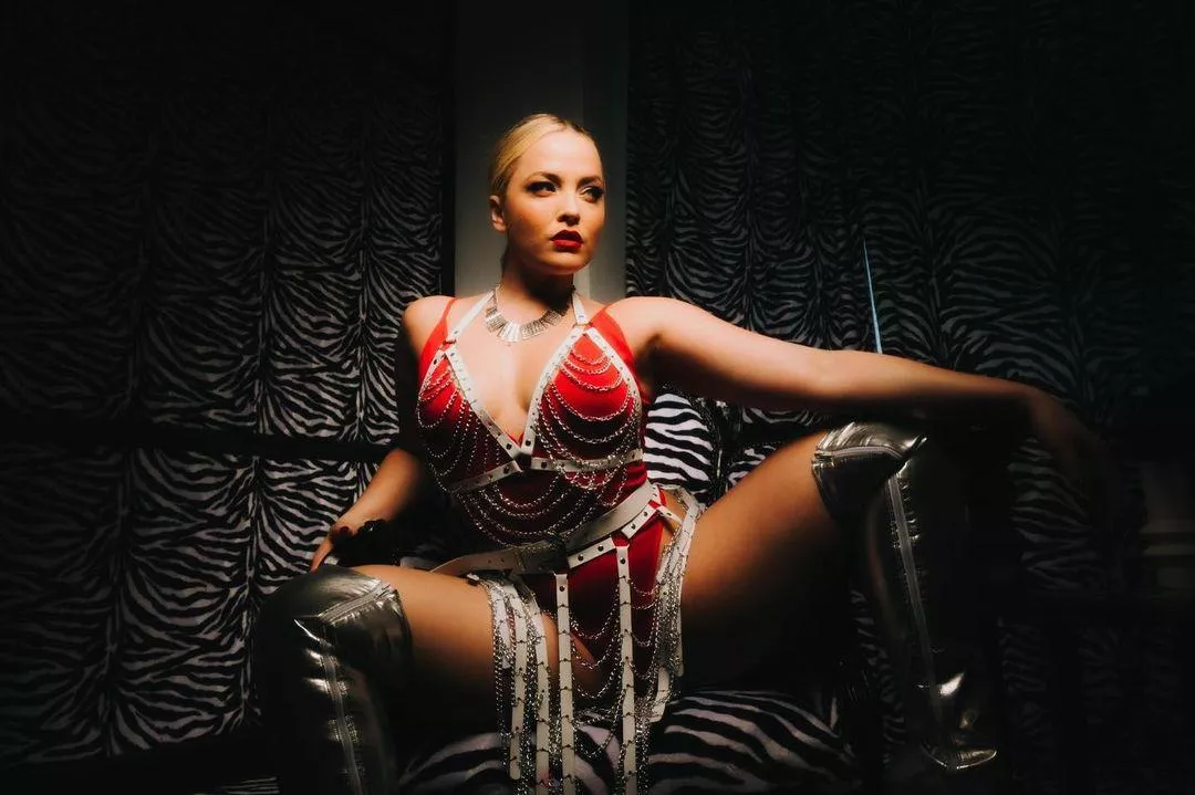 Alexis Texas (@whitegirlpoliticking) [Instagram]