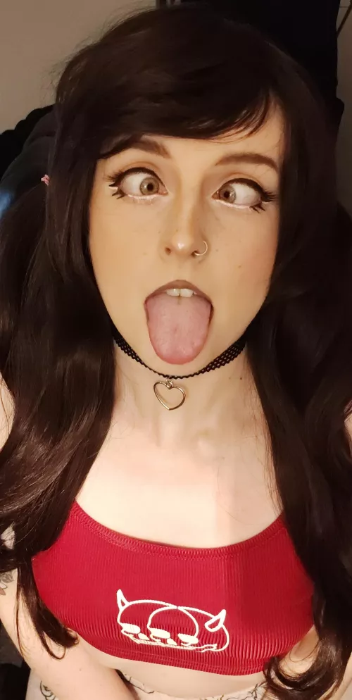 all over my face please daddy ♡♡♡