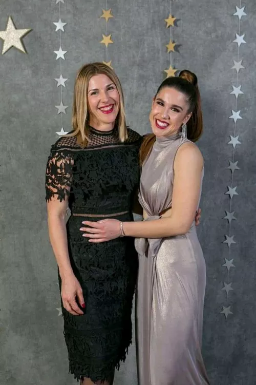 Always smiley European mom and daughter 😃